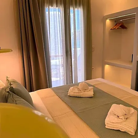 Theofanis Hotell